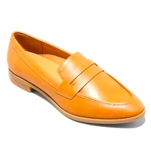 NWT! Women's Clover Flats - Cognac - size 8